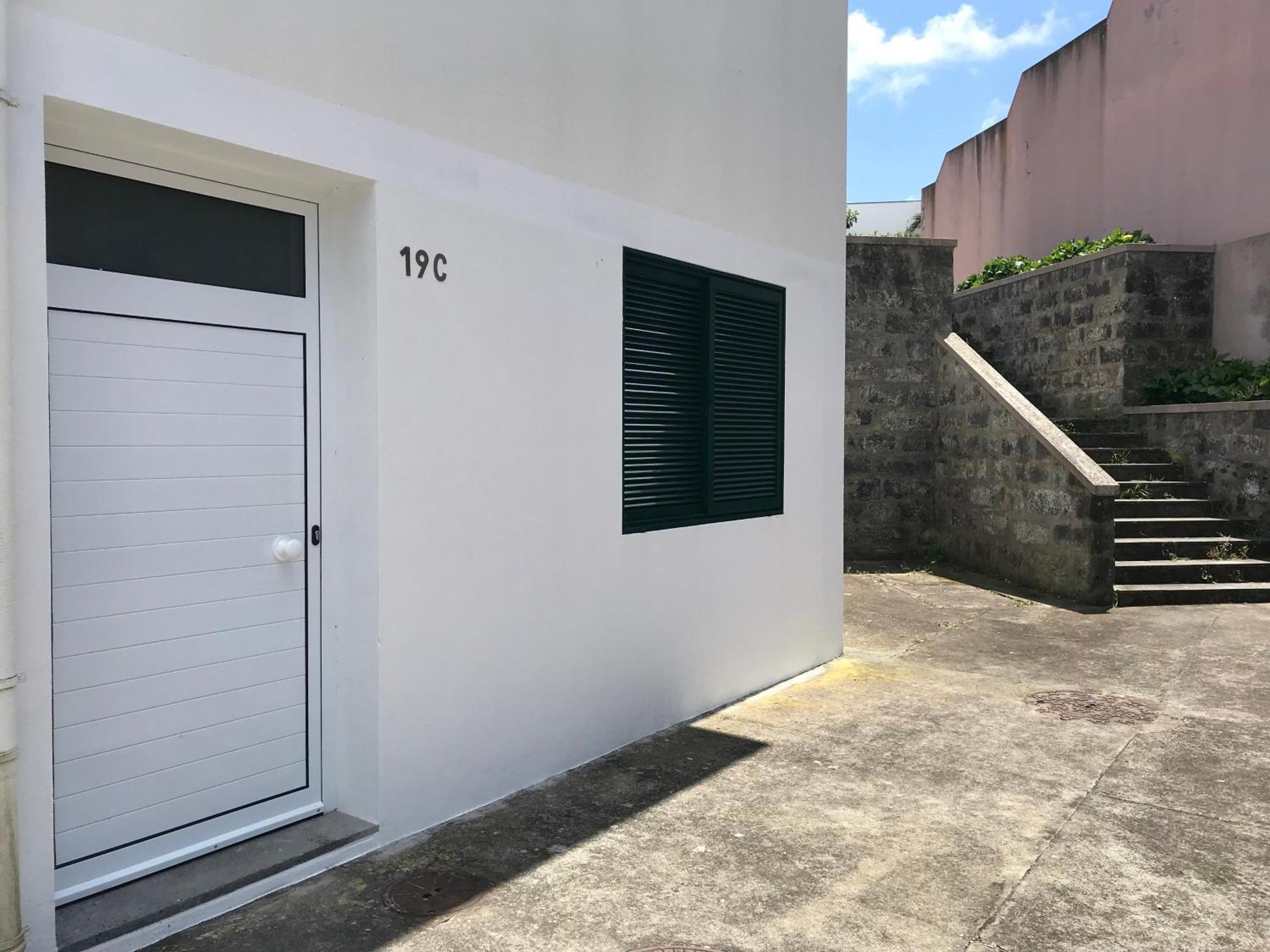 Ninho Do Monte Apartment Ponta Delgada  Ngoại thất bức ảnh